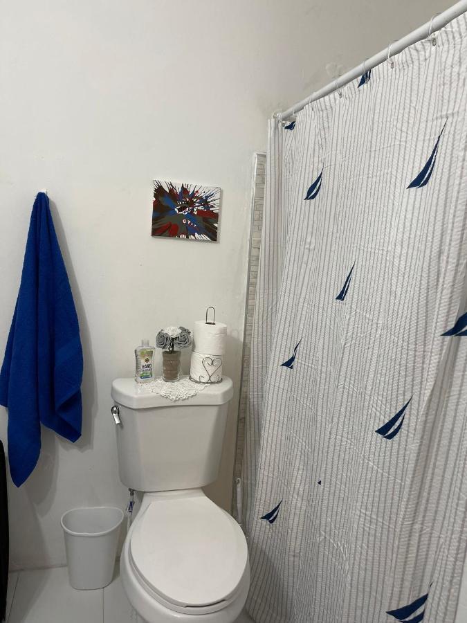 Blue Royalty Bed & Breakfast Portmore Eksteriør bilde